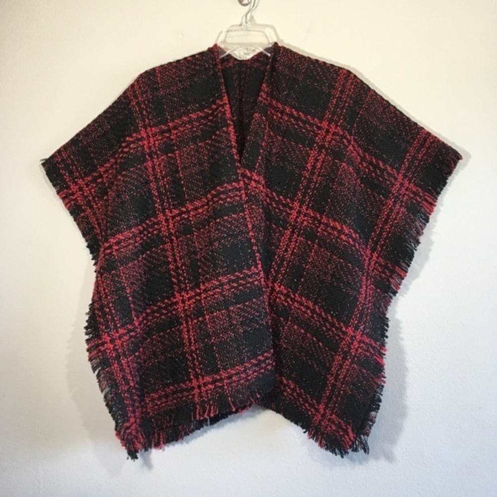 NWT Plaid Oversized Blanket Cardigan Fringe Wrap Red